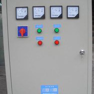 低壓開關(guān)柜與配電箱 現(xiàn)代配電系統(tǒng)的基石與選型指南